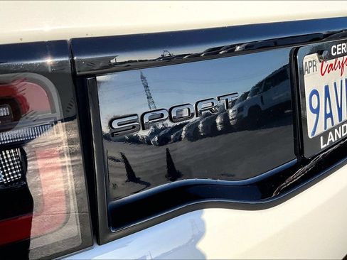 Certified 2022 Land Rover Discovery Sport SE R-Dynamic AWD/4WD image 22