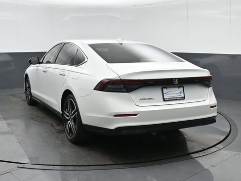 Used 2023 Honda Accord EX image 5