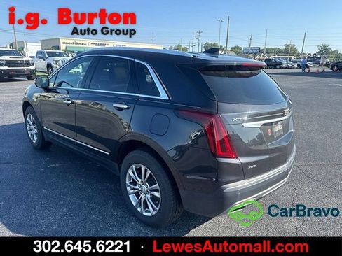 Used 2020 Cadillac XT5 Premium Luxury AWD/4WD image 4