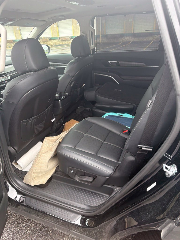 Certified 2024 Kia Telluride EX w/ EX Captain's Chair Package AWD/4WD image 9