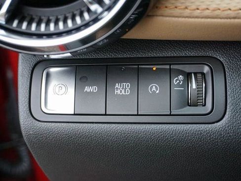 New 2026 Chevrolet Equinox ACTIV w/ Convenience Package III AWD/4WD image 33