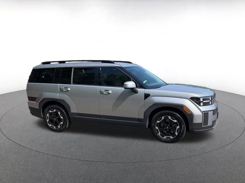 Used 2025 Hyundai Santa Fe SEL AWD/4WD image 2