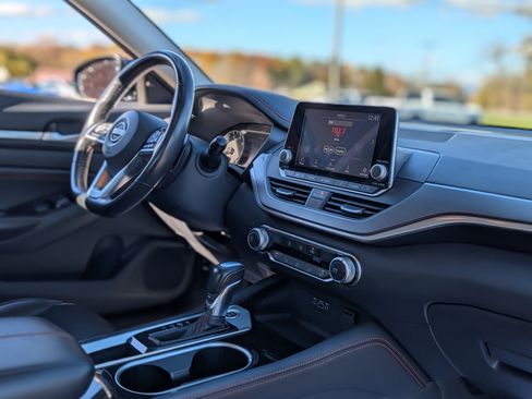 Used 2023 Nissan Altima 2.5 SR image 40