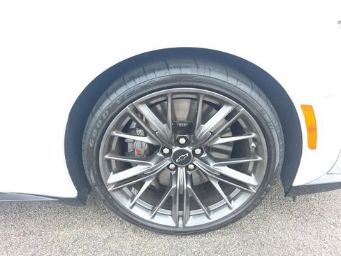 Used 2023 Chevrolet Camaro ZL1 RWD image 13
