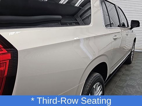 Used 2023 GMC Yukon XL Denali image 11