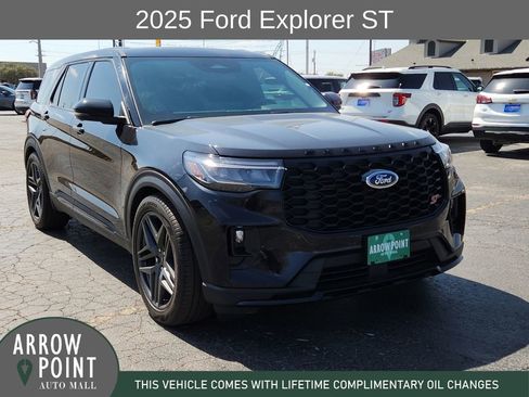 Used 2025 Ford Explorer ST w/ Sun And Sound Package image 2