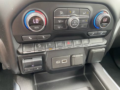 Used 2021 Chevrolet Silverado 1500 RST AWD/4WD image 22