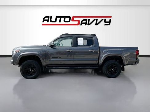 Used 2021 Toyota Tacoma SR5 w/ Technology Package AWD/4WD image 4