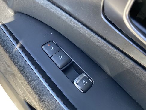 New 2026 Kia Sorento LX FWD image 25