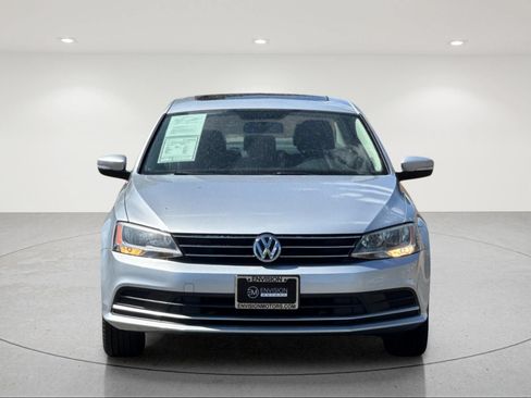 Used 2015 Volkswagen Jetta SE FWD image 9
