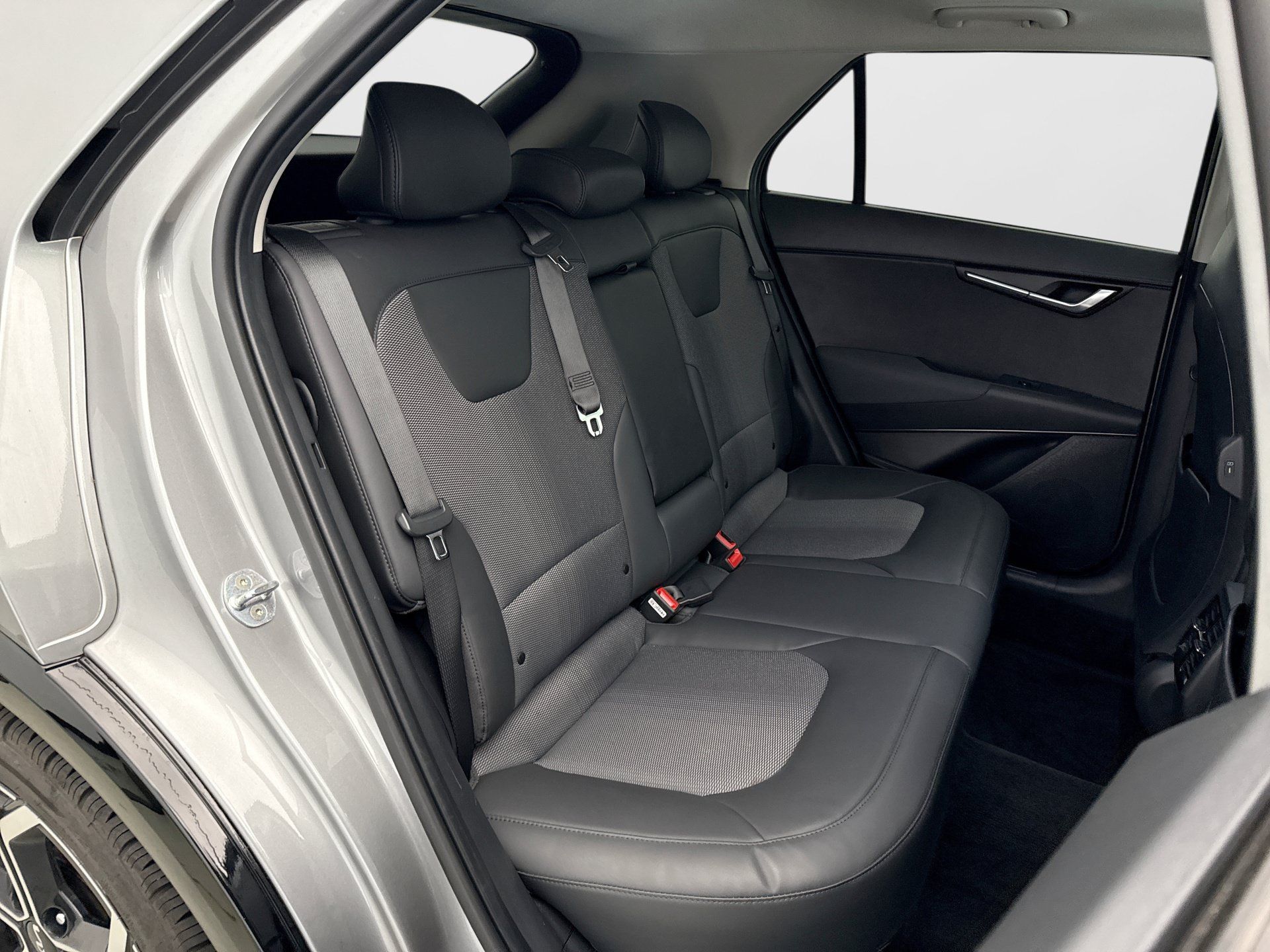 Used 2023 Kia Niro EX Touring FWD image 19