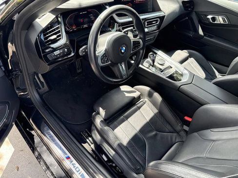 Used 2022 BMW Z4 M40i w/ Driving Assistance Package RWD image 3