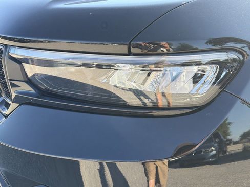 Used 2025 Jeep Grand Cherokee Limited AWD/4WD image 9