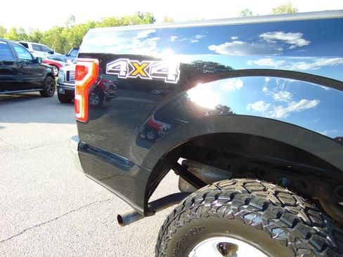 Used 2018 Ford F150 XL w/ Equipment Group 101A Mid AWD/4WD image 32