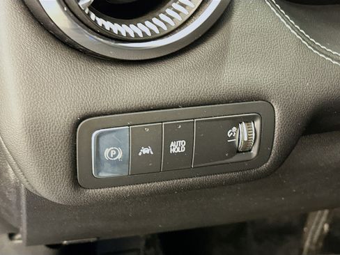 Used 2024 Chevrolet Blazer EV LT AWD/4WD image 17