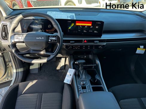 New 2026 Kia Sorento LX image 12