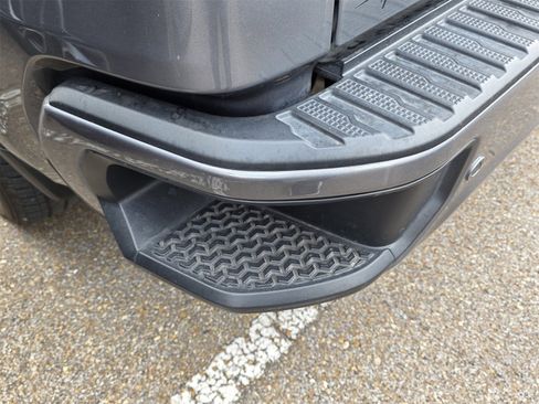 Used 2022 GMC Sierra 1500 Denali w/ Denali Reserve Package image 7