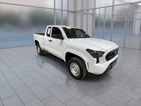 Certified 2025 Toyota Tacoma SR image 2