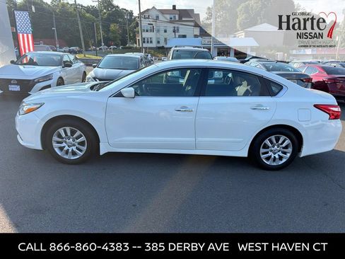 Used 2016 Nissan Altima 2.5 S w/ Power Driver Seat Package FWD image 5
