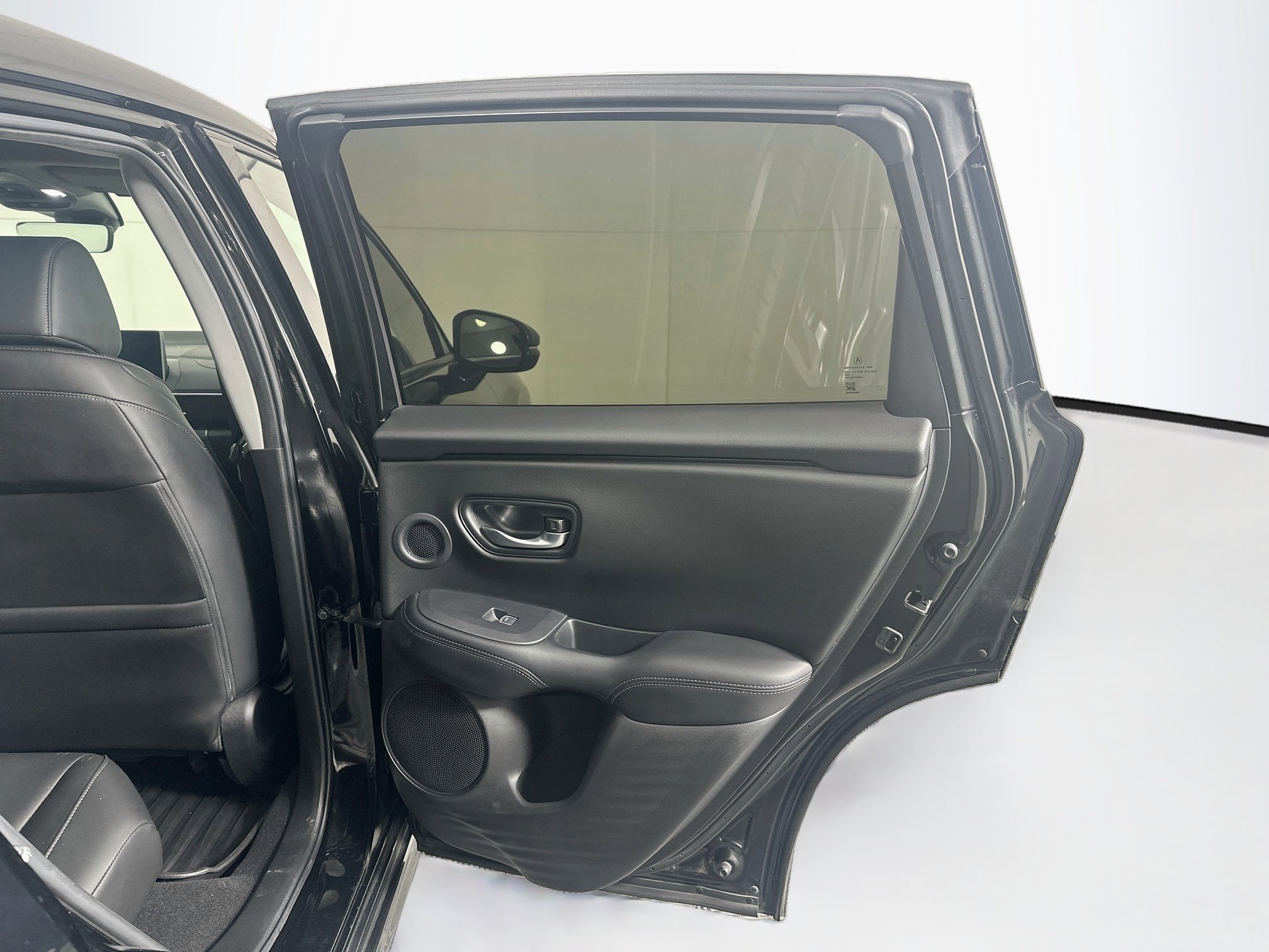 Used 2025 Acura ADX FWD image 31