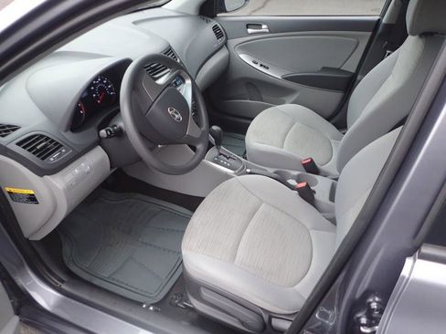 Used 2017 Hyundai Accent SE FWD image 9