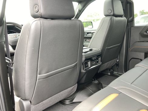 New 2026 GMC Sierra 1500 AT4 w/ AT4 Premium Package AWD/4WD image 15