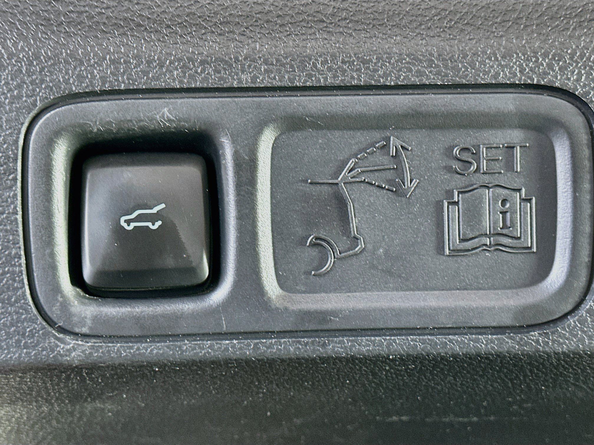 Used 2024 Ford Expedition Limited AWD/4WD image 33