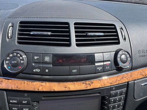 Used 2008 Mercedes-Benz E 350 Sedan image 42