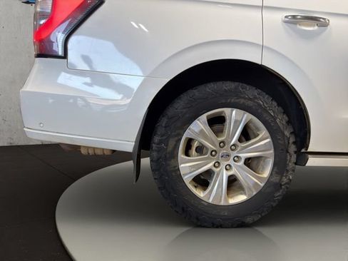 Used 2021 Ford Expedition Platinum AWD/4WD image 38