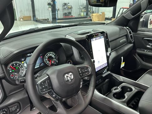 New 2025 RAM 1500 Laramie image 4