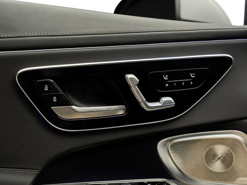 Used 2025 Mercedes-Benz CLE 450 4MATIC Cabriolet w/ Night Package image 63