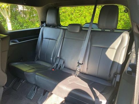 Used 2021 Ford Expedition XLT RWD image 10