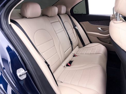 Used 2018 Mercedes-Benz C 300 Sedan image 34