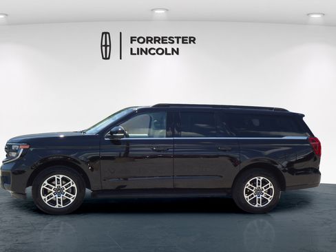 Used 2025 Ford Expedition Max Active AWD/4WD image 6