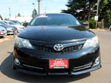 Used 2012 Toyota Camry SE image 2