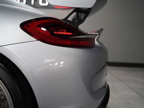 Used 2016 Porsche Cayman GT4 RWD image 39
