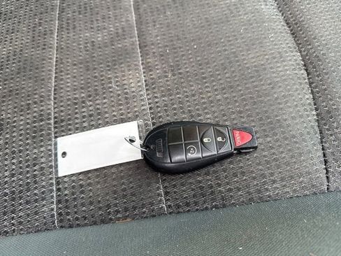 Used 2017 RAM 1500 Big Horn image 31