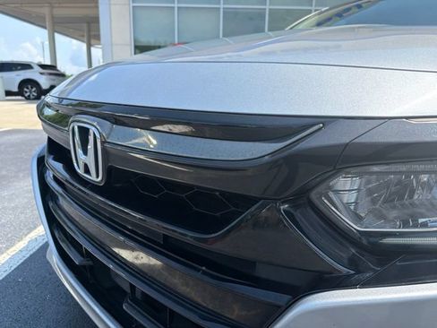 Used 2018 Honda Accord EX-L image 15