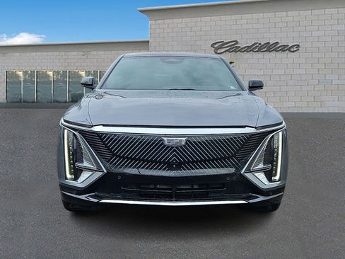 Certified 2023 Cadillac Lyriq Luxury image 2