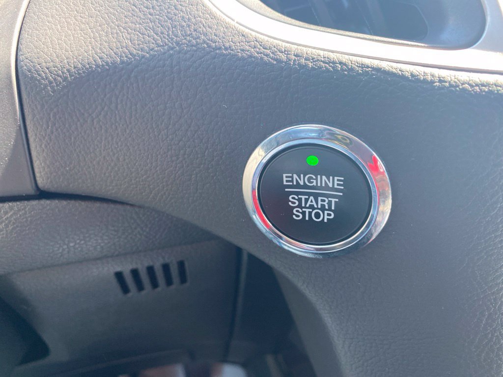 Used 2024 Ford Edge SEL AWD/4WD image 25