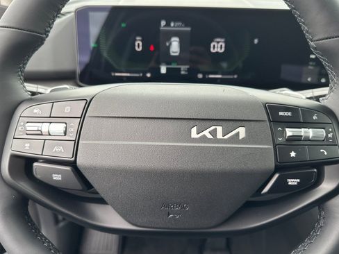 New 2026 Kia Sportage EX image 23