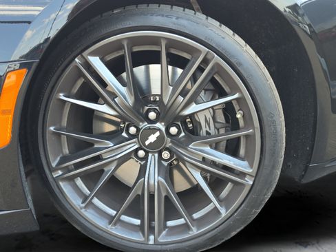 Used 2018 Chevrolet Camaro ZL1 RWD image 22