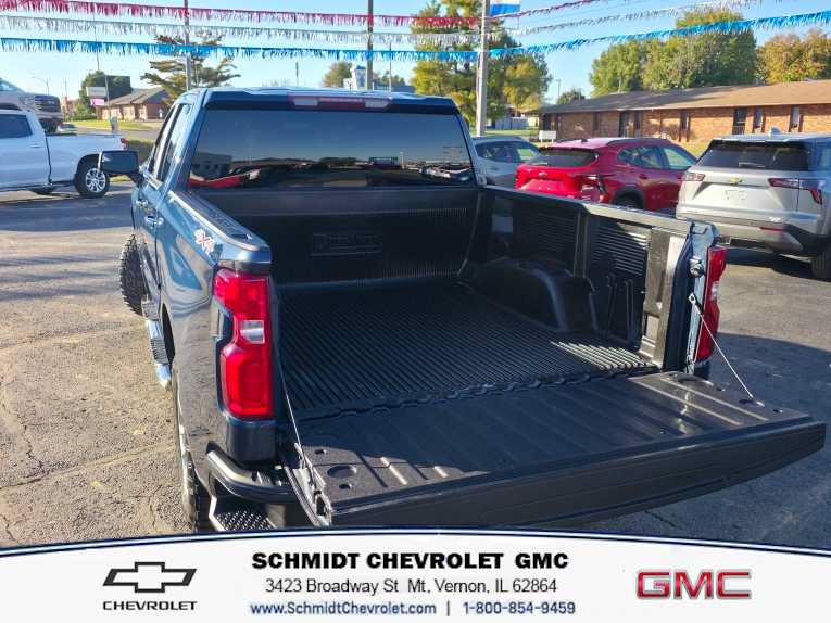 Used 2021 Chevrolet Silverado 1500 RST AWD/4WD image 9