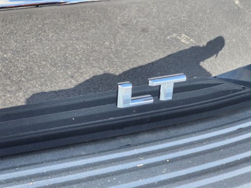 New 2026 Chevrolet Suburban LT w/ Comfort Package image 11