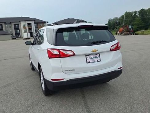 Used 2020 Chevrolet Equinox LS FWD image 6