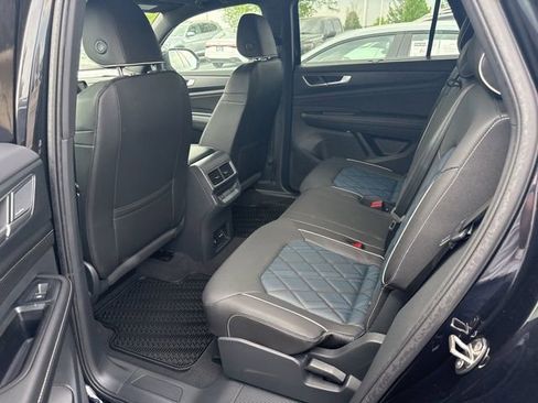 New 2026 Volkswagen Atlas Cross Sport SEL Premium R-Line AWD/4WD image 7