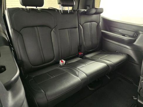 New 2025 Jeep Wagoneer Series II w/ HD Trailer Tow Package image 24