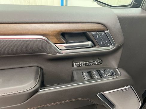 Used 2024 Chevrolet Silverado 1500 High Country w/ Midnight Edition AWD/4WD image 22