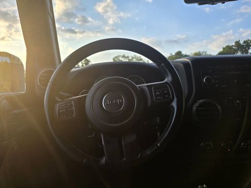 Used 2015 Jeep Wrangler Unlimited Sport w/ Quick Order Package 24S image 23