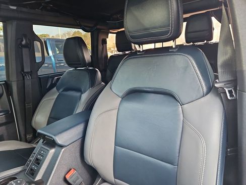 Used 2022 Ford Bronco Outer Banks w/ Sasquatch Package image 25